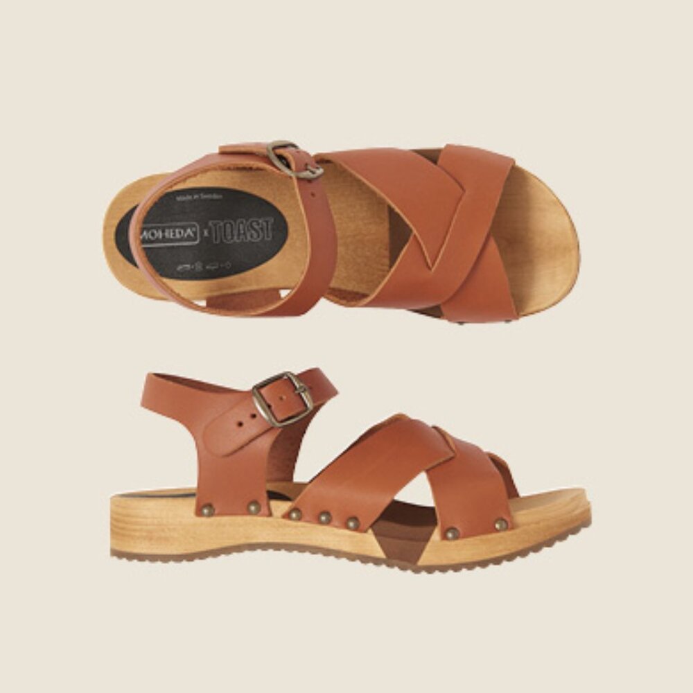 Moheda Toast Women's Tan Leather Cross-Strap Sandals
